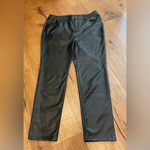 CHICO’S LEATHER LOOK IN 5 POCKET JEAN